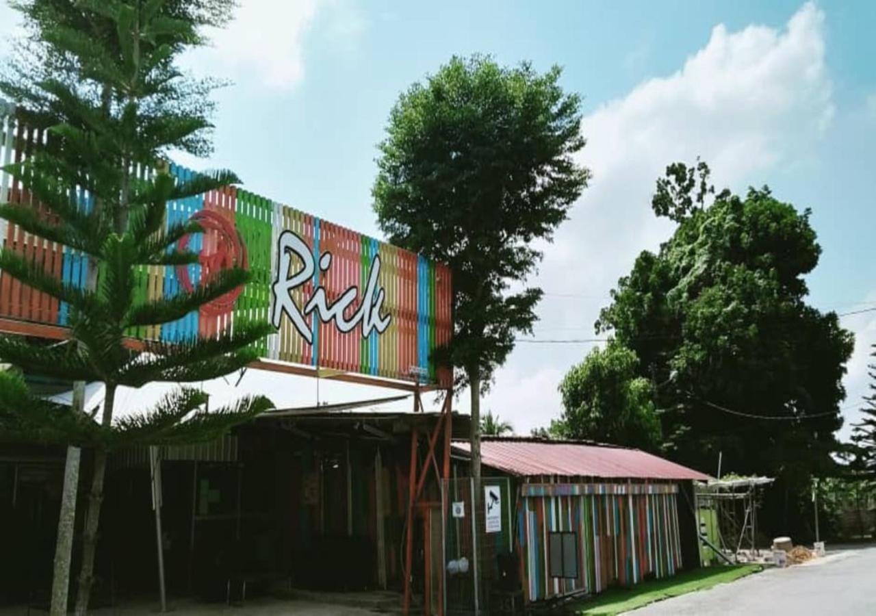Rick Resort Teluk Intan Ngoại thất bức ảnh